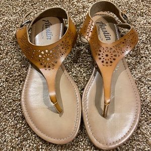 women’s sandals